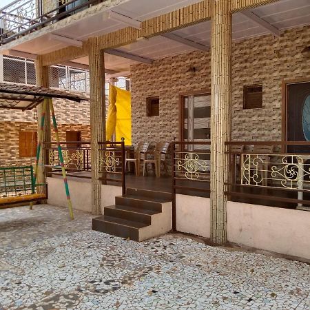 Hotel New Alpha House Matheran Zewnętrze zdjęcie