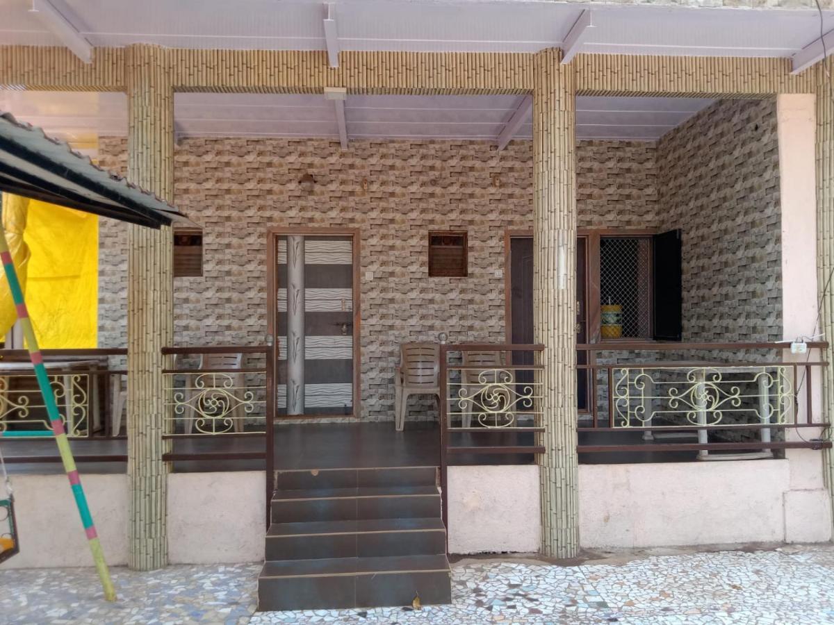 Hotel New Alpha House Matheran Zewnętrze zdjęcie