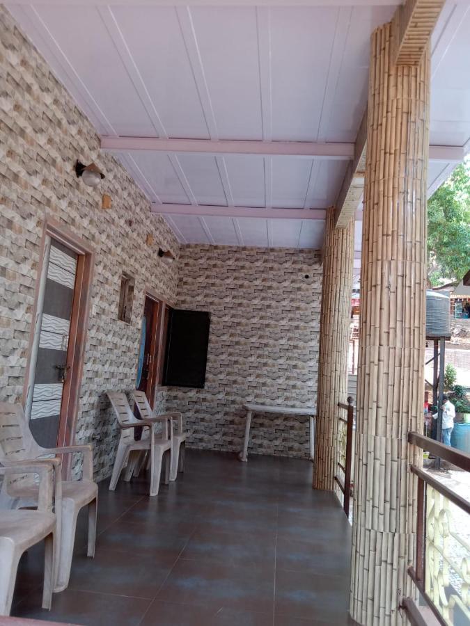 Hotel New Alpha House Matheran Zewnętrze zdjęcie